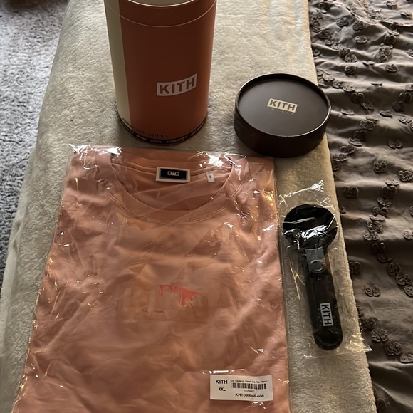 Kith Treats Ice Cream Day Mabel Tee - Picture 9 of 9